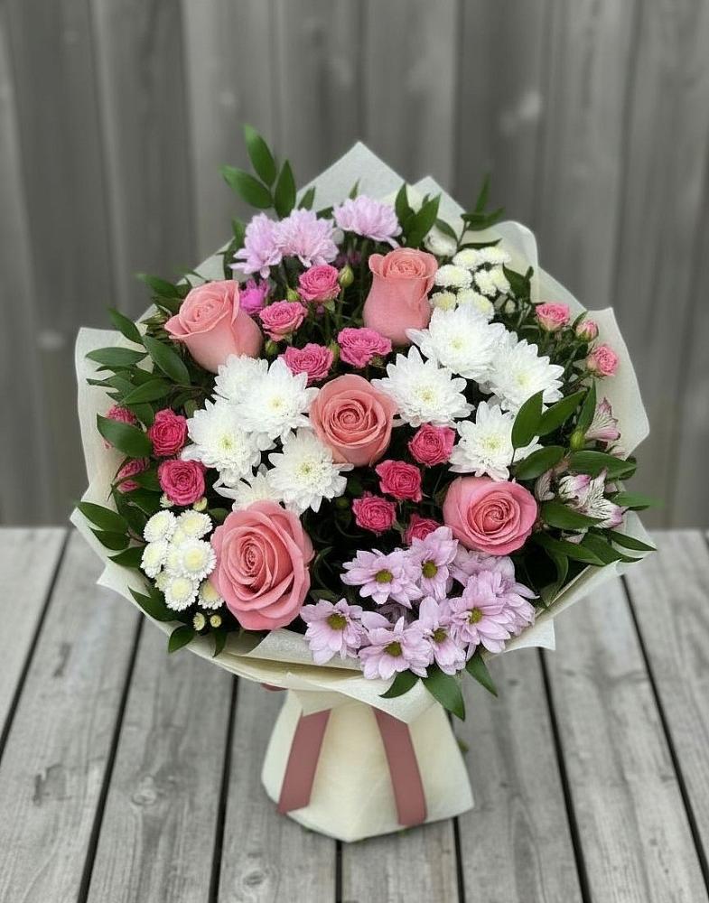 Букет цветов из: Альстромерии, Гвоздики, Розы и Хризантемы в Чегеме