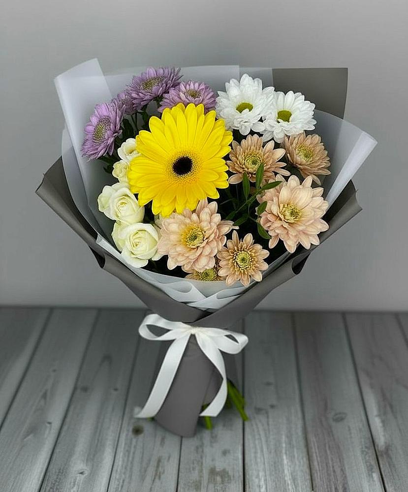 Букет цветов из: Розы, Герберы и Хризантемы в Чегеме