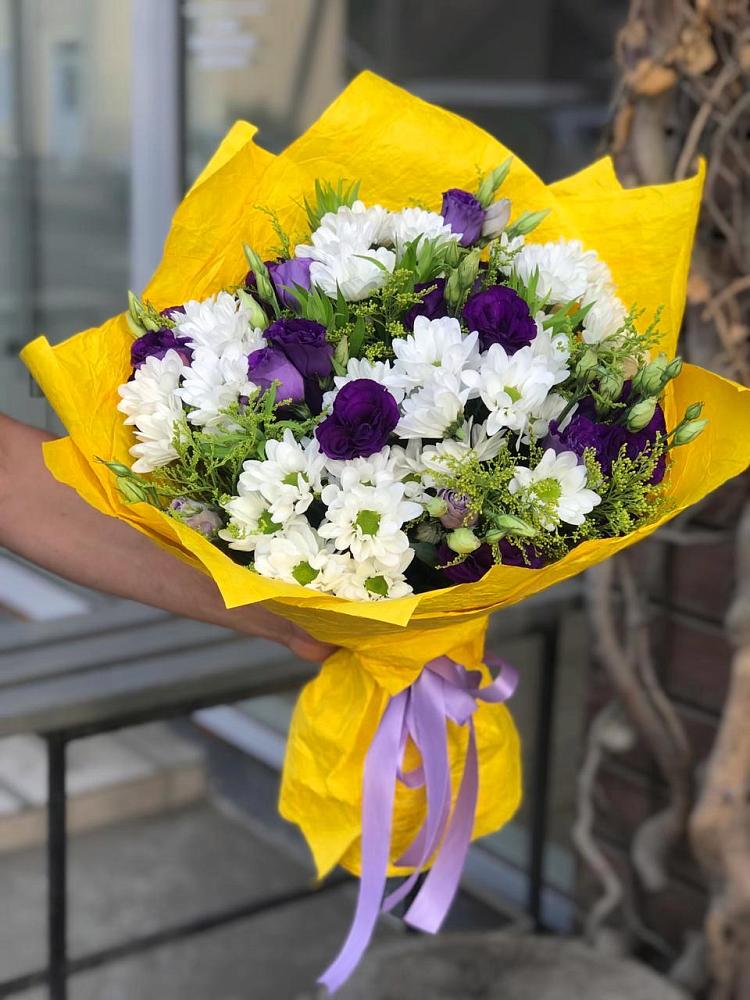 Букет цветов из: Ирисы, Хризантемы и Ромашки в Чегеме