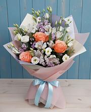 Букет Утренняя свежесть в Чегеме Букет цветов из:  Лизиантусы, Розы, Альстромерии и Гипсофила в Чегеме