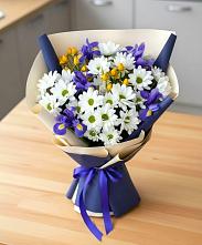 Букет цветов из:  Розы, Ирисы и Хризантемы #REPLACE_PRED# Чегеме
