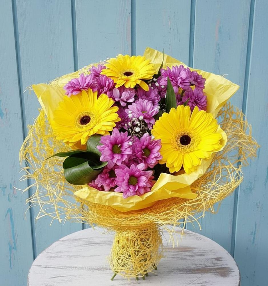 Букет цветов из: Хризантемы и Герберы в Чегеме