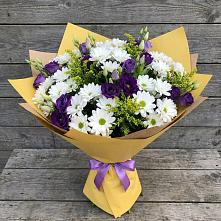 Букет цветов из:  Ирисы, Хризантемы и Ромашки в Чегеме