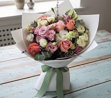 Букет цветов из:  Розы, Лизиантусы и Гвоздики #REPLACE_PRED# Чегеме